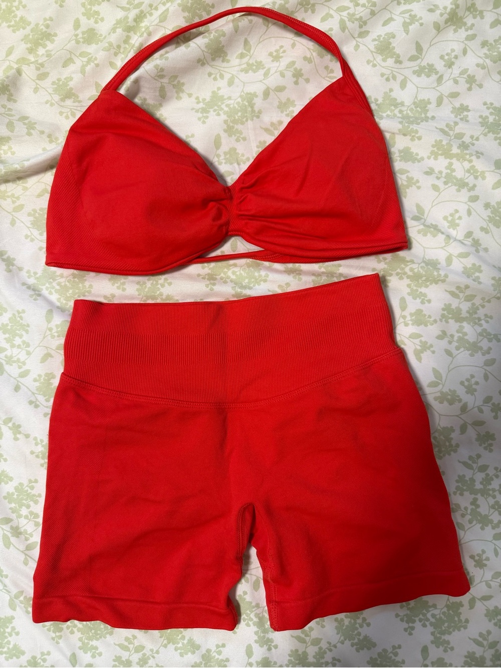 Scrunch shorts and bra !!
